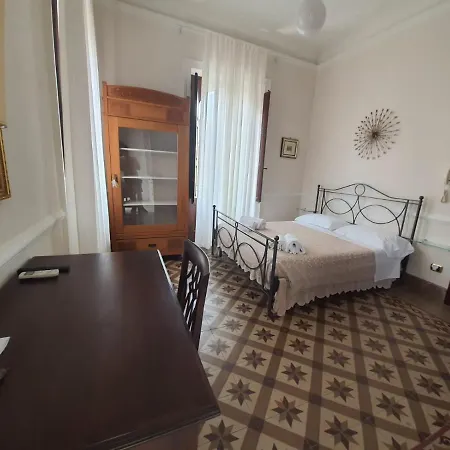 Via Lombardo بيت للعطل