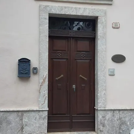 Via Lombardo * Giardini Naxos