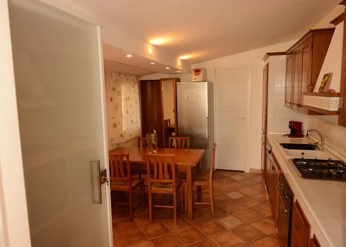 Via Lombardo Giardini Naxos